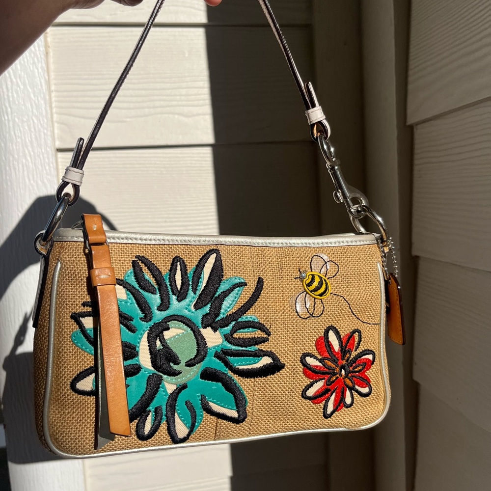 Sold sold sold !!!Coach mini bee collection shoulder bag